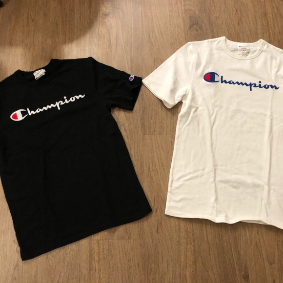 Champion Other - 2 Champion Tees - Size M - B&W
